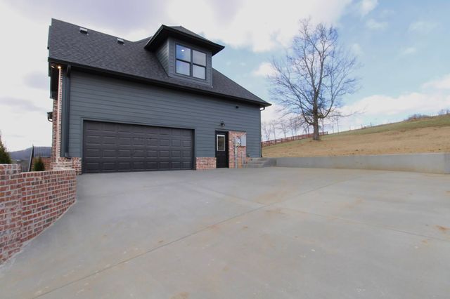 265 Bridle Path Lane, Hartsville, TN 37074