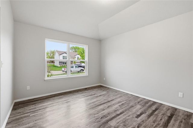 21407 W 216th Street, Spring Hill, KS 66083