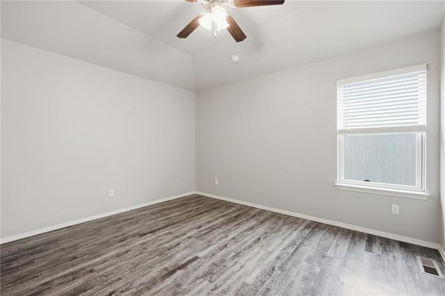 21407 W 216th Street, Spring Hill, KS 66083