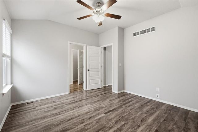 21407 W 216th Street, Spring Hill, KS 66083