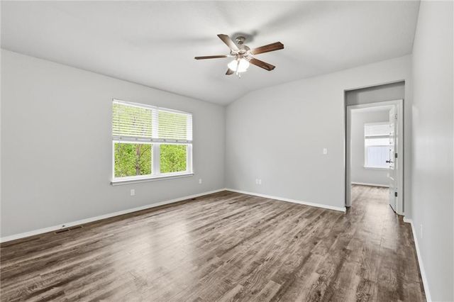 21407 W 216th Street, Spring Hill, KS 66083