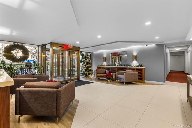 120 East Hartsdale Avenue 3Q, Hartsdale, NY 10530