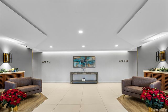 120 East Hartsdale Avenue 3Q, Hartsdale, NY 10530