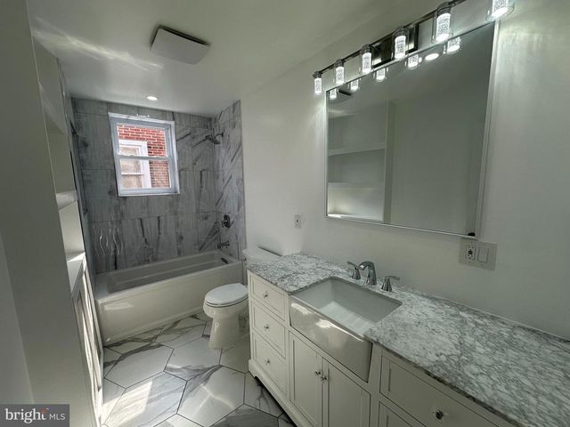6117 CHRISTIAN ST, Philadelphia, PA 19143