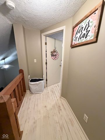 825 W Krislynn Woods Avenue, West Terre Haute, IN 47885