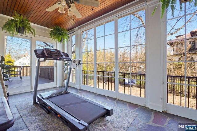 29 Hillcrest Road, Glen Ridge, NJ 07028