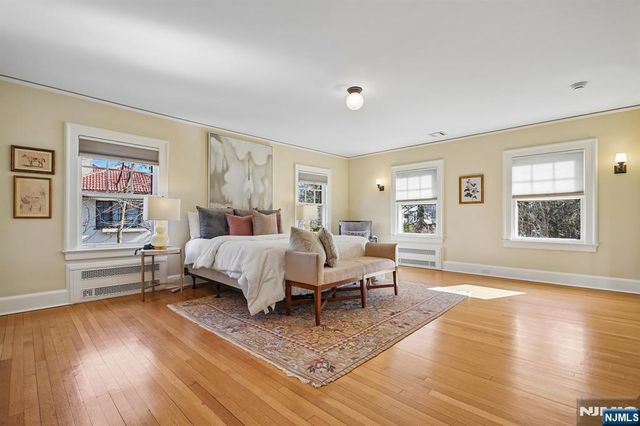 29 Hillcrest Road, Glen Ridge, NJ 07028