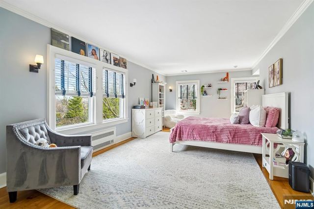 29 Hillcrest Road, Glen Ridge, NJ 07028