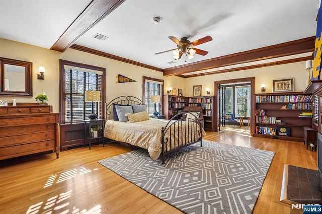 29 Hillcrest Road, Glen Ridge, NJ 07028