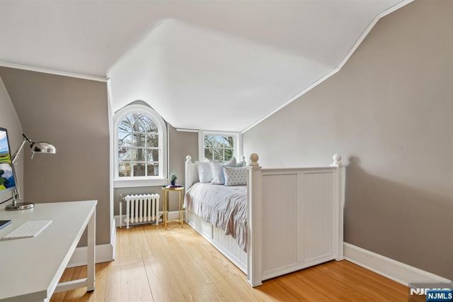 29 Hillcrest Road, Glen Ridge, NJ 07028