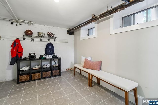29 Hillcrest Road, Glen Ridge, NJ 07028