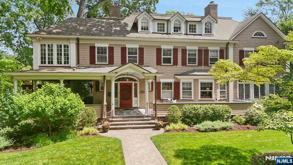 29 Hillcrest Road, Glen Ridge, NJ 07028