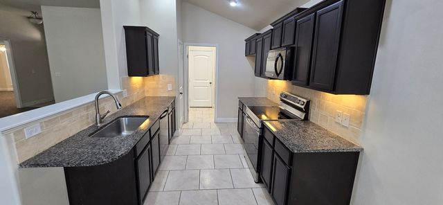 910 E 93rd, Odessa, TX 79765