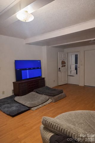 735 W Sumter Street, Shelby, NC 28150