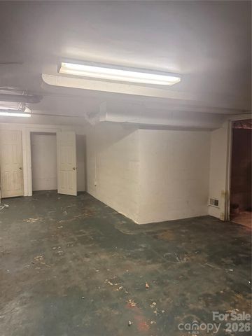 735 W Sumter Street, Shelby, NC 28150