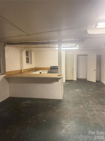 735 W Sumter Street, Shelby, NC 28150