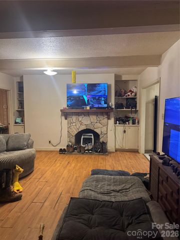 735 W Sumter Street, Shelby, NC 28150