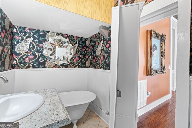 110 E Artesian Avenue, Montezuma, GA 31063