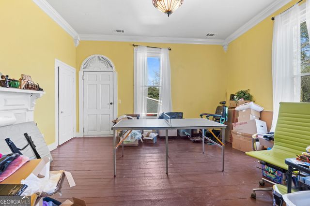 110 E Artesian Avenue, Montezuma, GA 31063