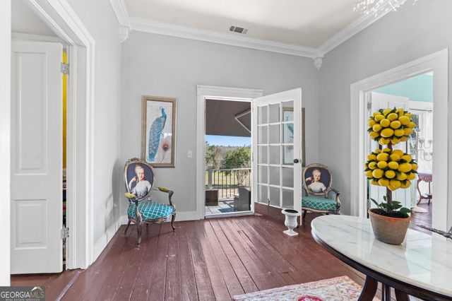 110 E Artesian Avenue, Montezuma, GA 31063