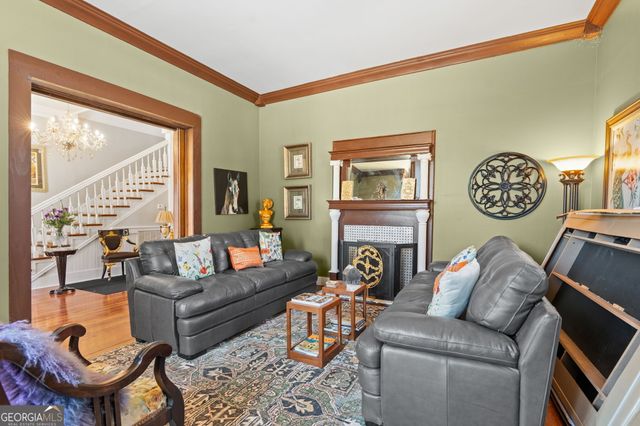 110 E Artesian Avenue, Montezuma, GA 31063