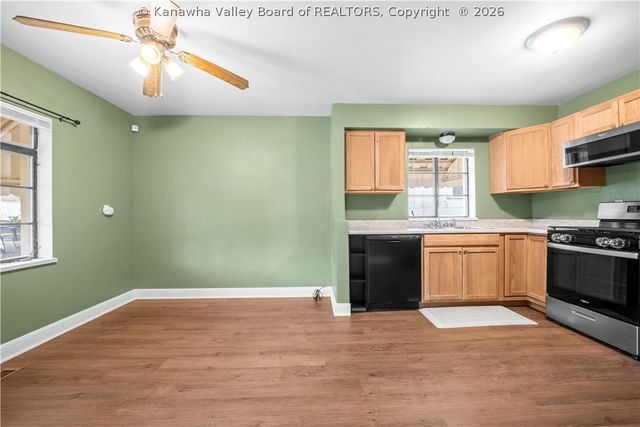 153 4th Street, Dunbar, WV 25064