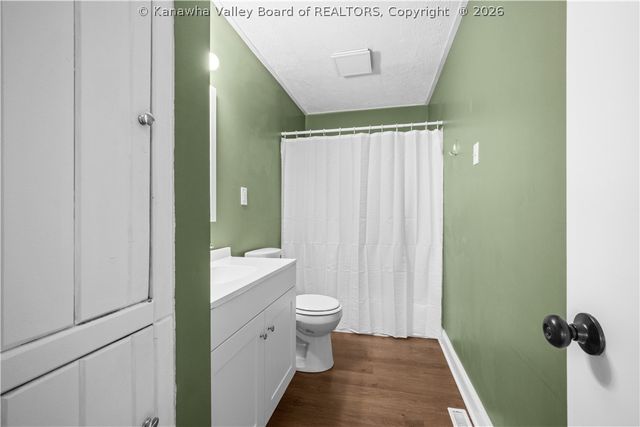 153 4th Street, Dunbar, WV 25064