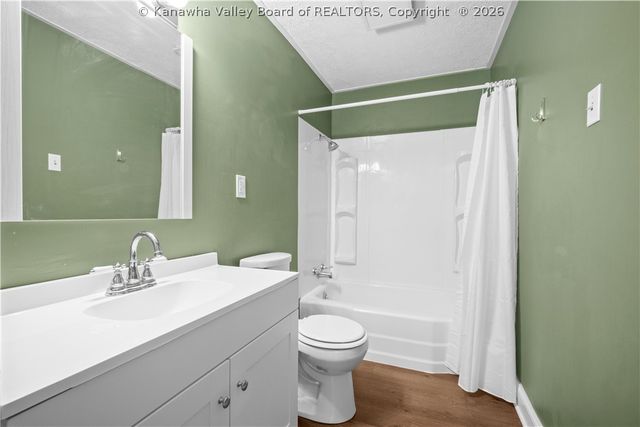 153 4th Street, Dunbar, WV 25064