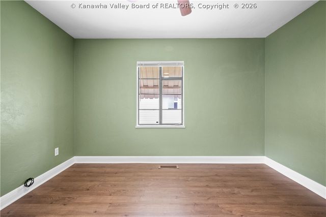 153 4th Street, Dunbar, WV 25064