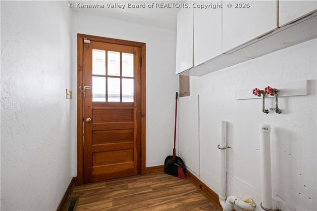 153 4th Street, Dunbar, WV 25064