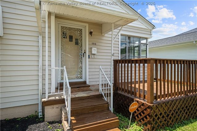 153 4th Street, Dunbar, WV 25064