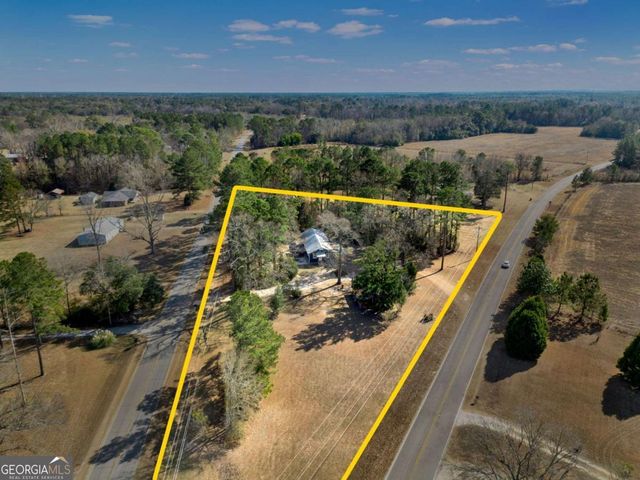 628 Toni Branch Road, Ellabell, GA 31308