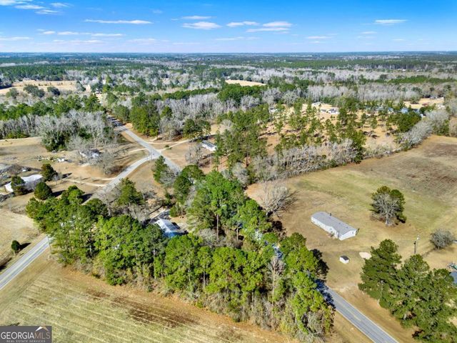 628 Toni Branch Road, Ellabell, GA 31308