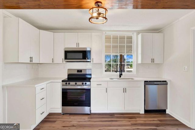 628 Toni Branch Road, Ellabell, GA 31308