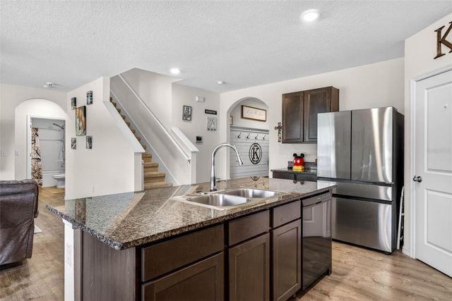 7116 SILVERADO RANCH BOULEVARD, Zephyrhills, FL 33541