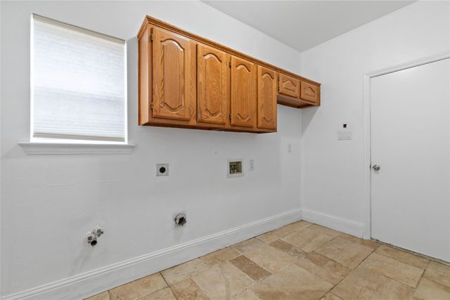 3607 Flagstone Drive, Carrollton, TX 75007