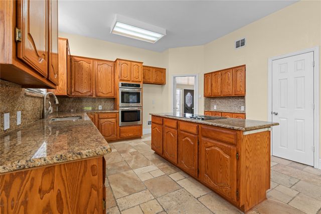 3607 Flagstone Drive, Carrollton, TX 75007