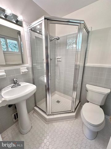 3908 GIBBS ST, Alexandria, VA 22309
