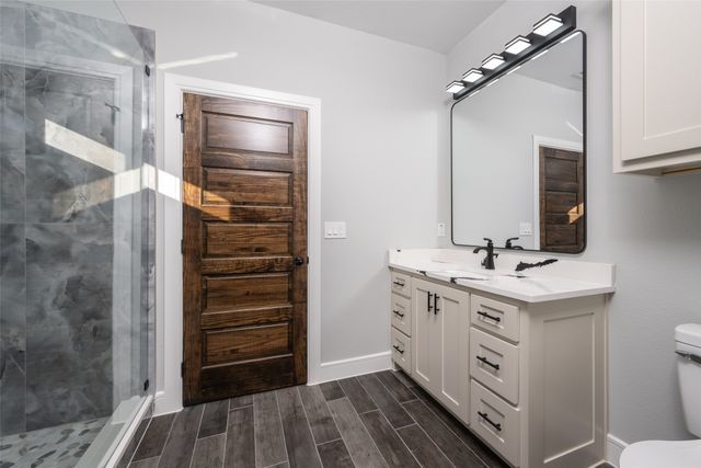 302 W Pine Street, Whitewright, TX 75491