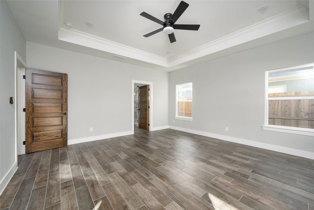 302 W Pine Street, Whitewright, TX 75491