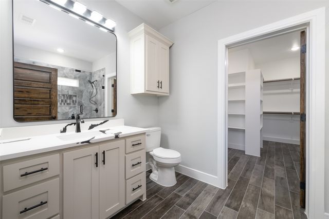 302 W Pine Street, Whitewright, TX 75491