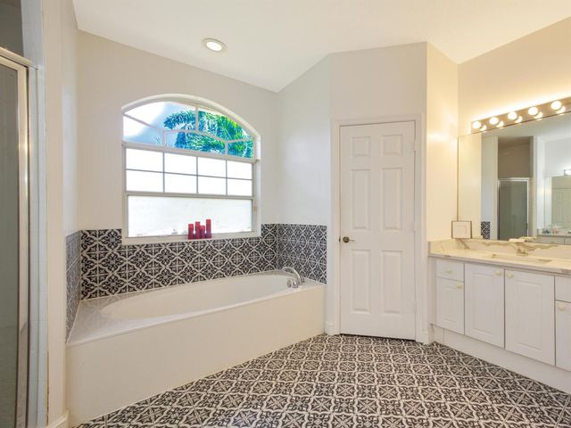 6660 Conch Court, Boynton Beach, FL 33437