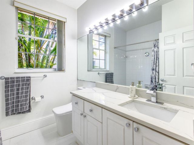 6660 Conch Court, Boynton Beach, FL 33437