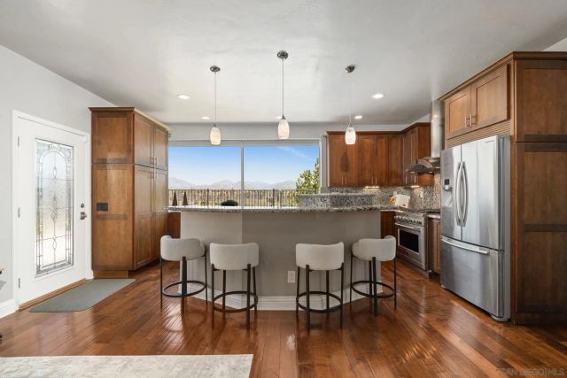 13515 Essence Rd, San Diego, CA 92128