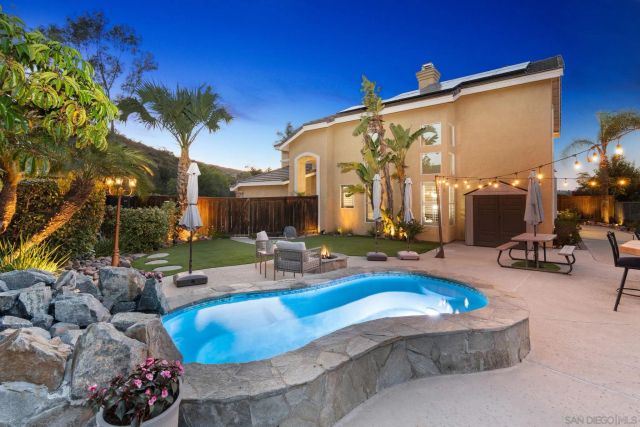 13515 Essence Rd, San Diego, CA 92128