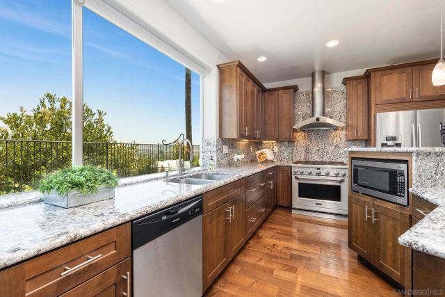 13515 Essence Rd, San Diego, CA 92128
