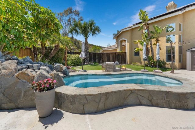 13515 Essence Rd, San Diego, CA 92128