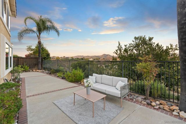 13515 Essence Rd, San Diego, CA 92128