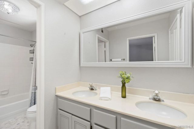 13515 Essence Rd, San Diego, CA 92128