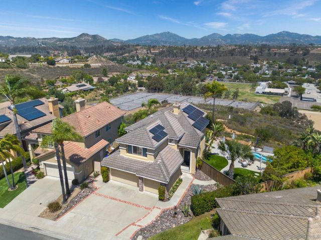 13515 Essence Rd, San Diego, CA 92128
